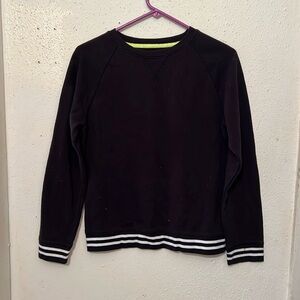 ATHLETIC PULLOVER TOP